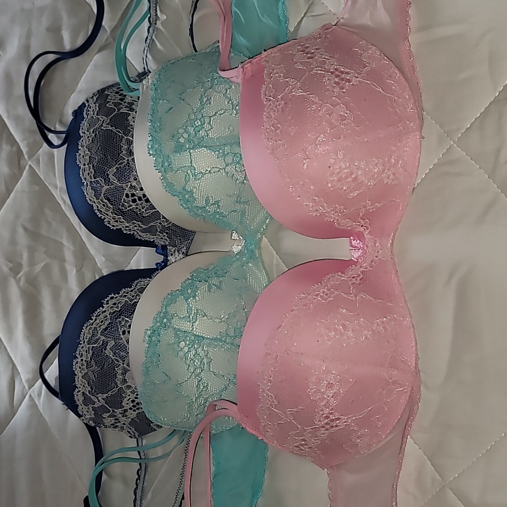 Victoria Secret Bra Bundle 32B